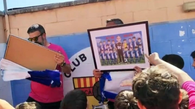 Fotos clientes caricaturas regalos. Caricatura equipo de fútbol infantil